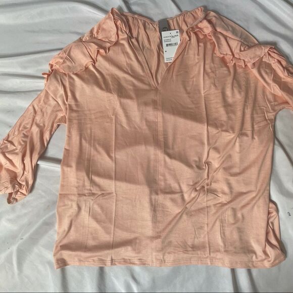 Ruffle Shoulder V-Neck Top GO COUTURE New SZ M pink salmon lightweight SZ M - Picture 8 of 9